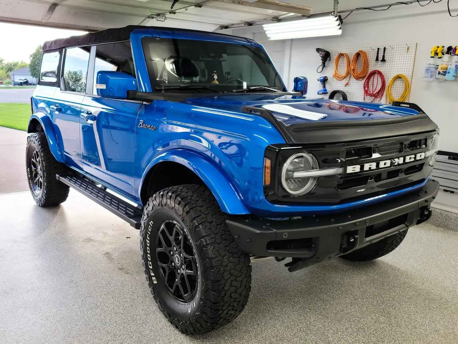 Blue Ford Bronco after ceramic coating at Kaliber Auto Detailing